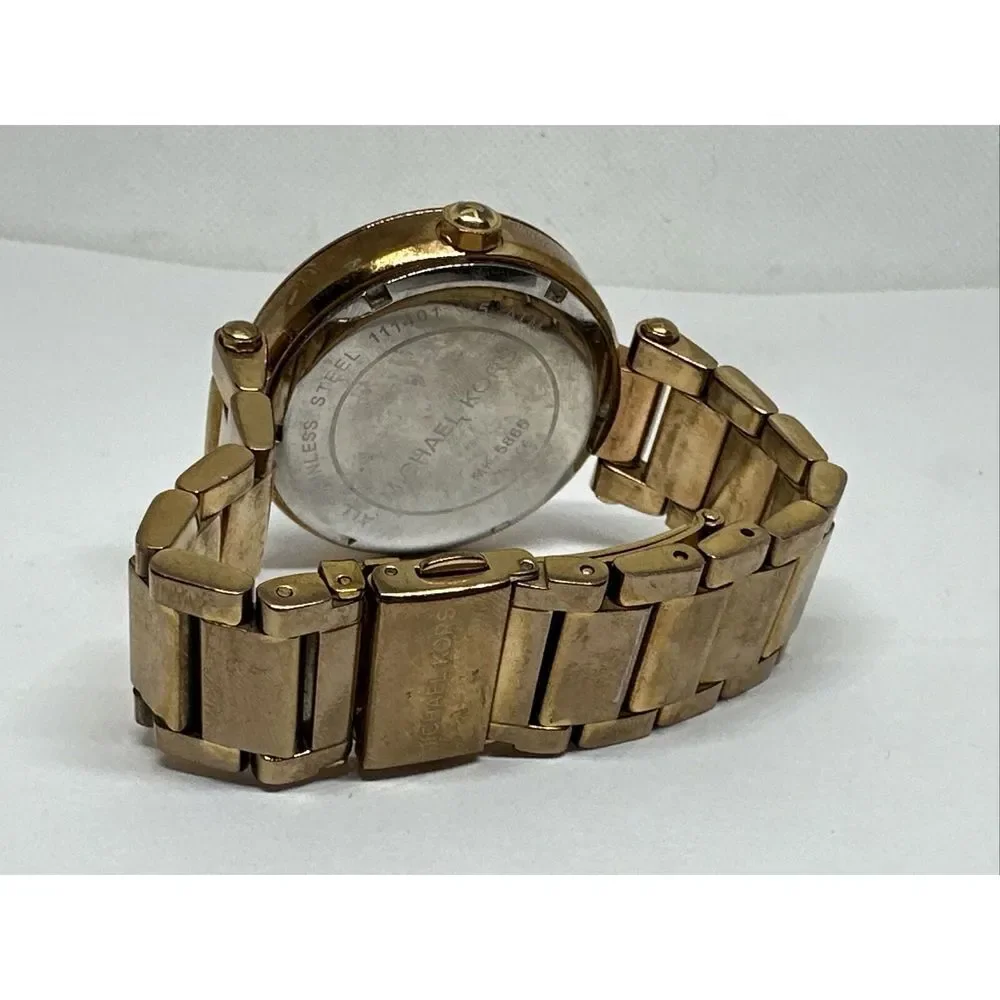 Michael Kors Parker MK5865 Women Rose Gold Analog Dial Quartz Wrist Watch NUL40